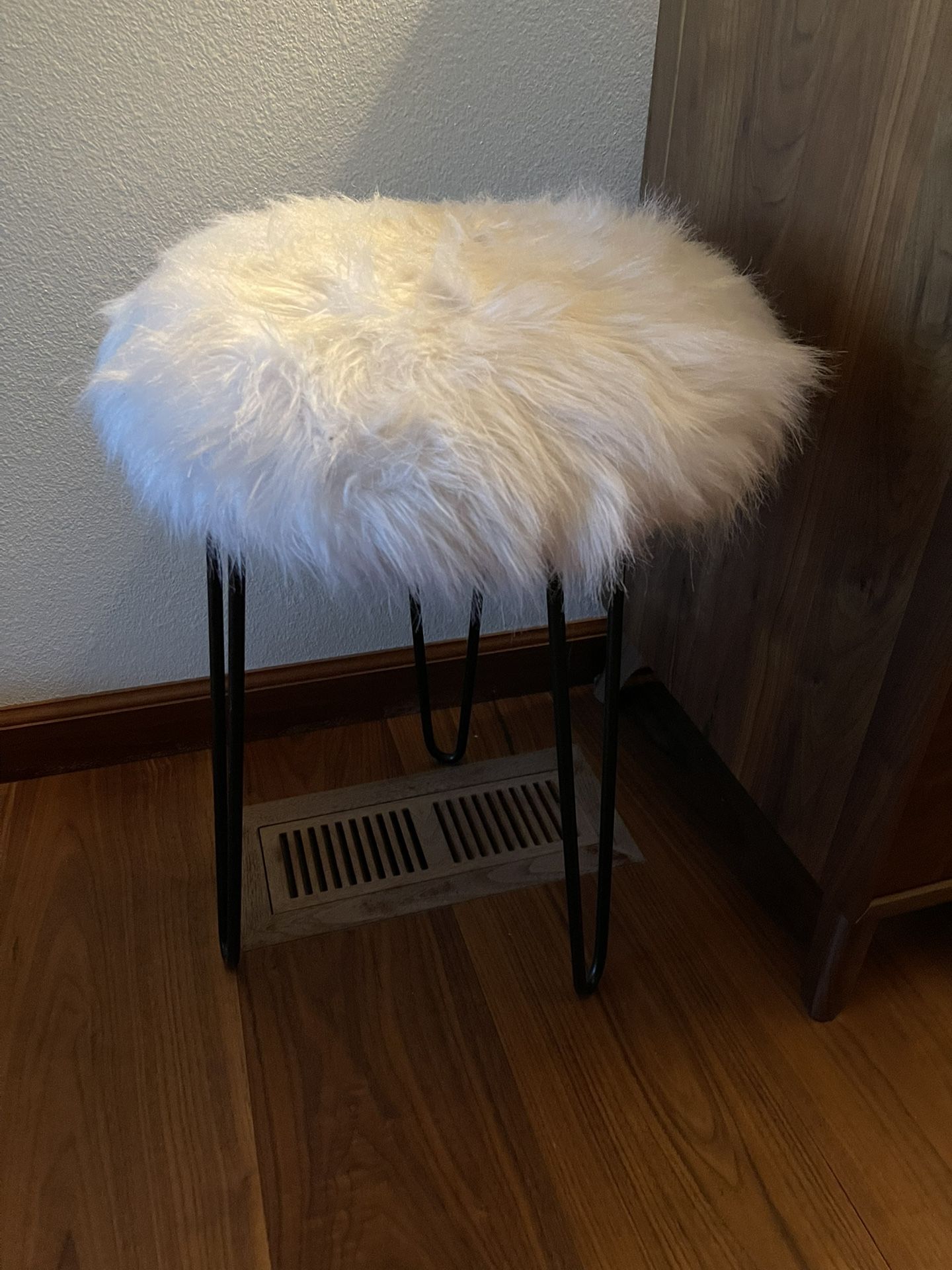 Faux sheepskin stool