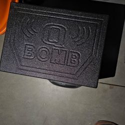 8" JL Subwoofer In Q-Bomb Box
