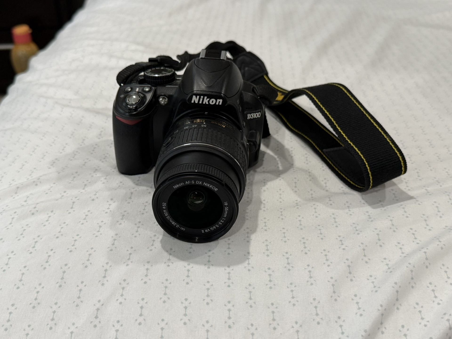 Nikon D3100 With Lens