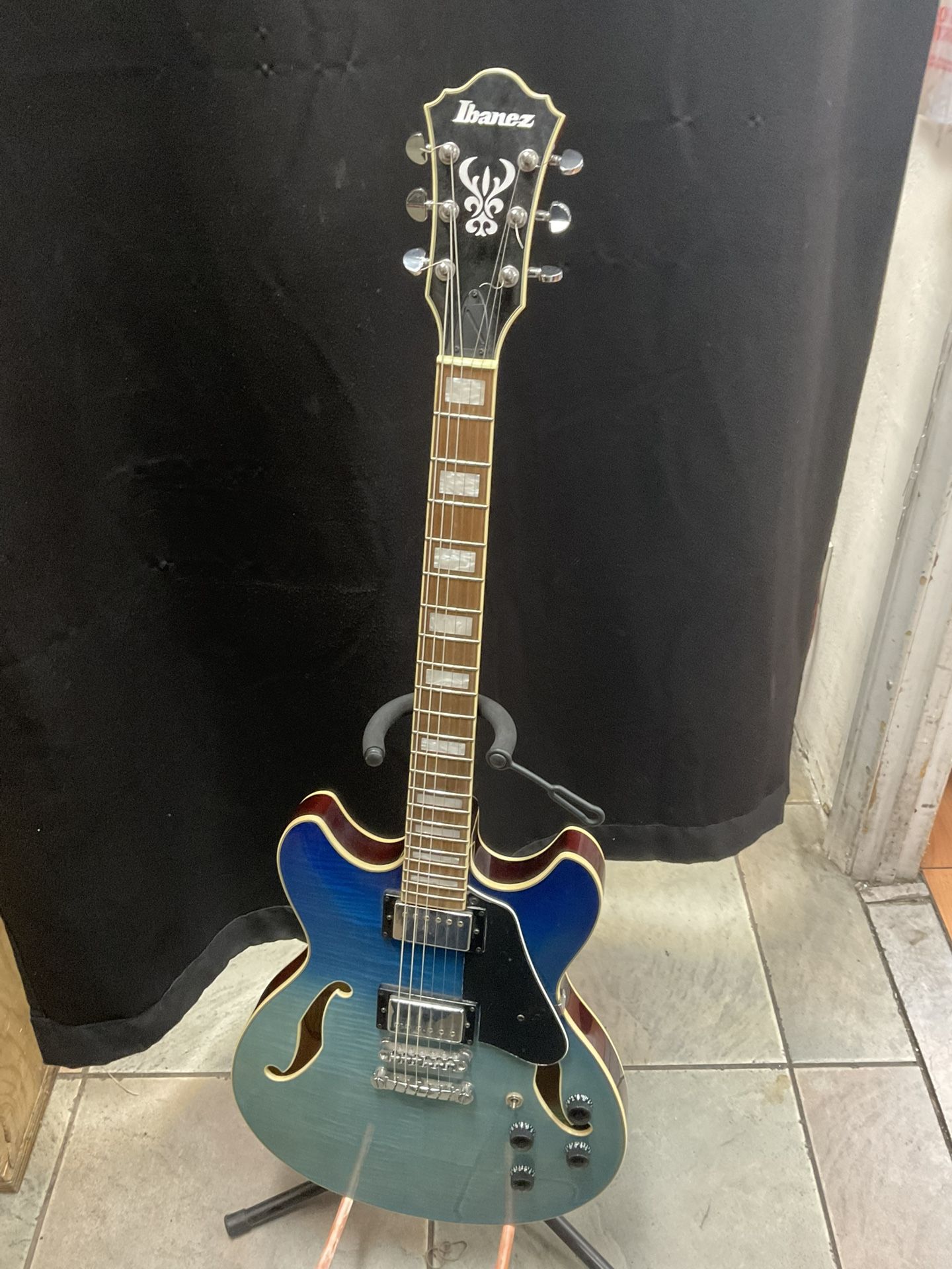 Ibanez Electric Guitar 