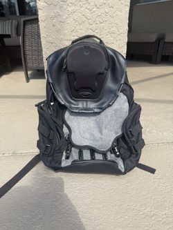 OAKLEY KITCHEN SINK BACKPACK