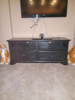 TV Stand/shelf/furniture