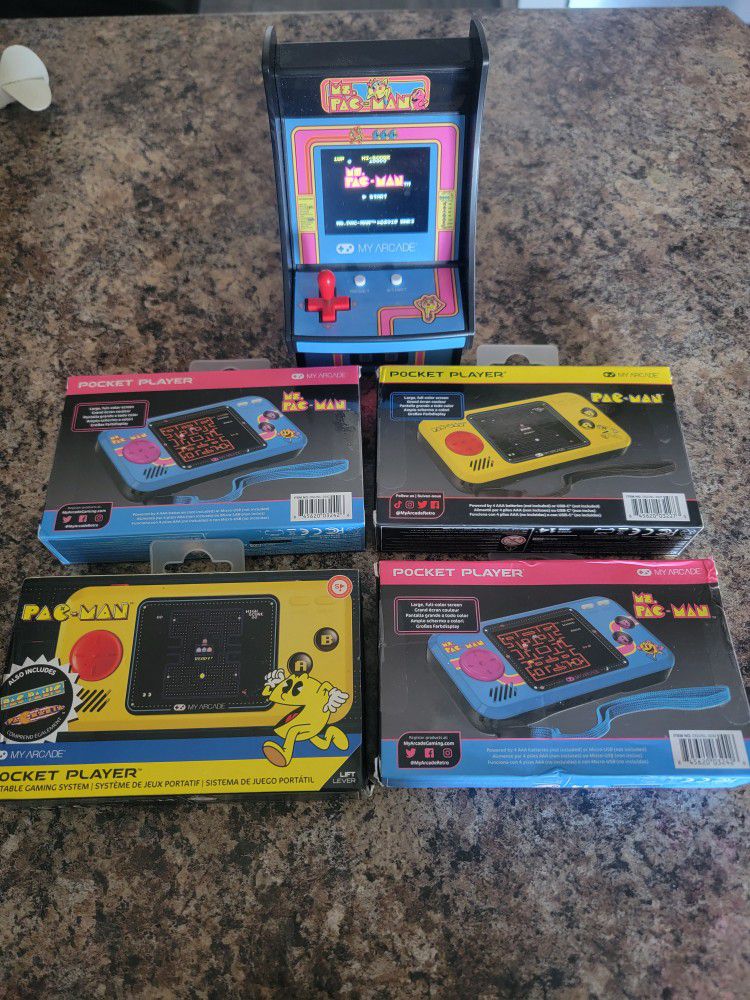 Ms Pac Man And Pac Man Video Games 