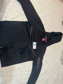 Black Nike tech