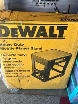 Dewalt mobile planner stand