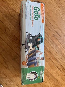 Free infant car seat station with vibration