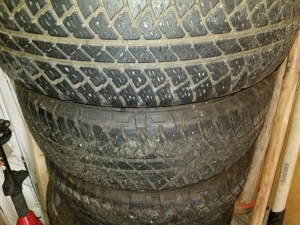 Bridge stone 4 tire with rim for Toyota tundra