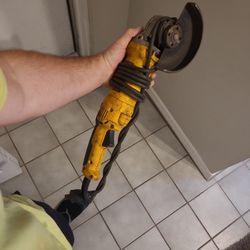 Dewalt Grinder 4"
