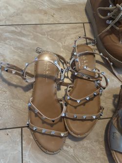 FREE WOMEN SHOES