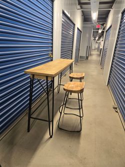 Counter Table and Stools