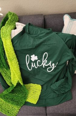 St Patrick's Day Top & Scarf