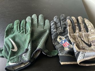 Football gloves