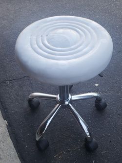 Facial Streamer/ Stool