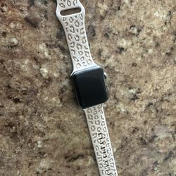 Watch series 3, 42 mm aluminum case
