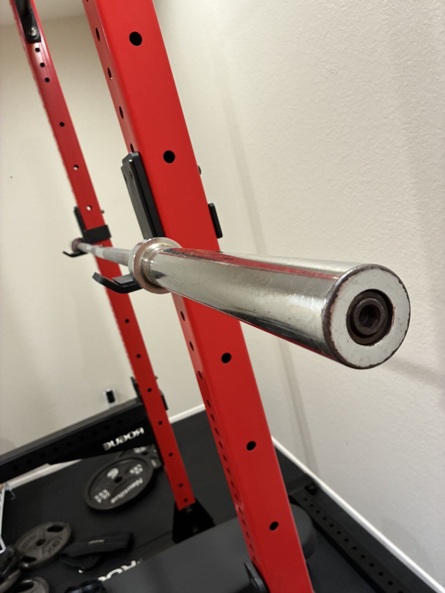 Standard 45lb Barbell