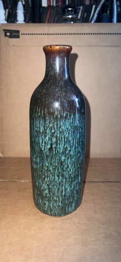 VTG ceramic vase