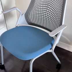 Herman Miller Sayl Side Chair ( Barely Used )