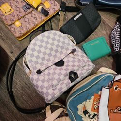 Lois , Kors  Whitin. Hilfiger, GUESS , DOONEY@ 