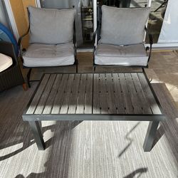 Aluminum outdoor two chair with table and carpet