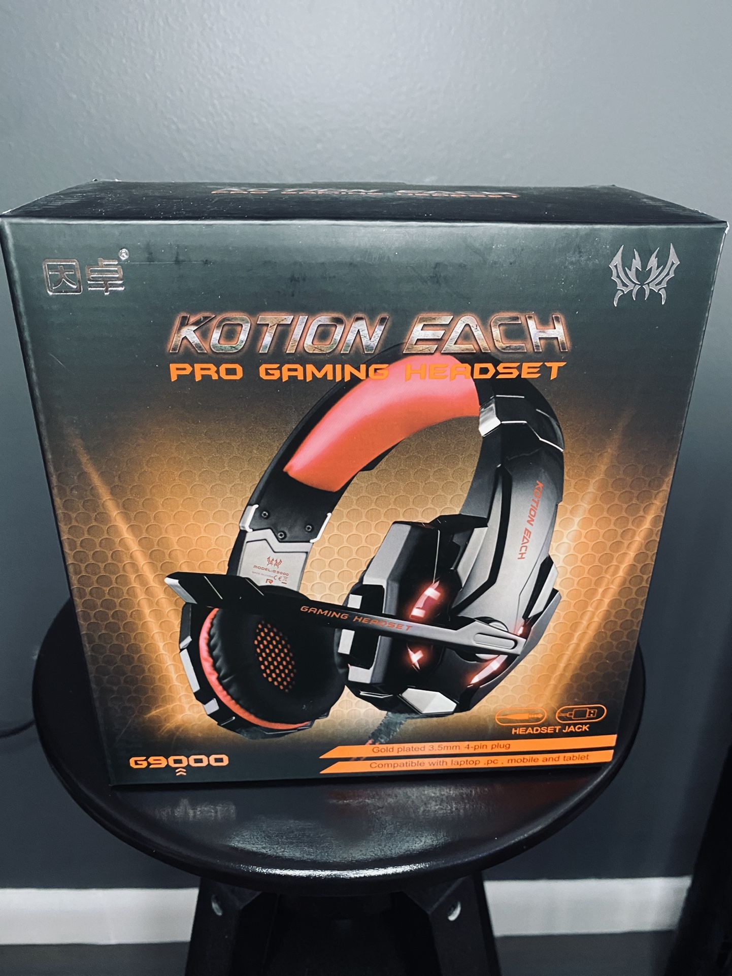 thumbnail interactive-video image 1 of Bengoo G9000 Stereo Gaming Headset – Works On PS4, Xbox One, PC, Mac – Built-In Mic & Colorful Style 1 of 4