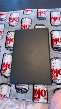 Laptop Dell 15 DC15250