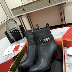 Christian Louboutin Women’s Boots With Box 2026 New 