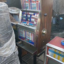 3 Slots Machine