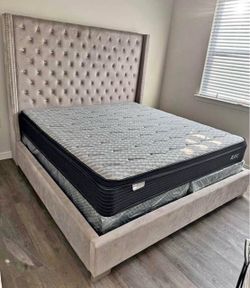 (NEW IN BOX) 6FT Queen & King Silver Grey Tufted Bed Frame with Nailhead Trim