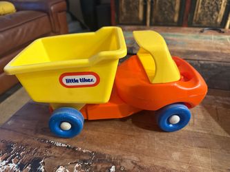 Little Tikes Toy Dump Truck