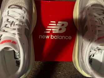 New balance shoes / Size 6.5