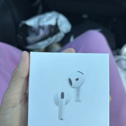 appIe earbuds 4th generation 