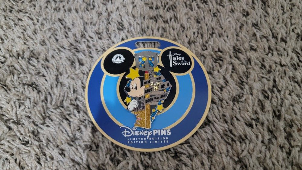 King Mickey Disney Pin - Tales of the Sword Series