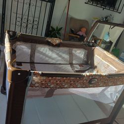 Playpen/ Corralito Para Bebé 