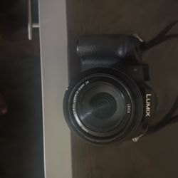 LUMIX Panasonic Fz1000 Camera