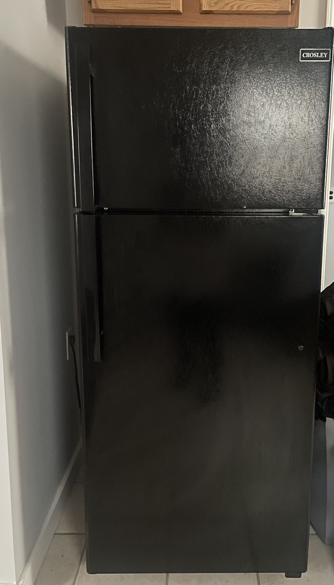 Crosley Refrigerator π