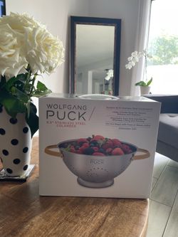 WOLFGANG PUCK 9.5” Stainless Steel Colander
