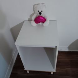 End Table/Night Stand