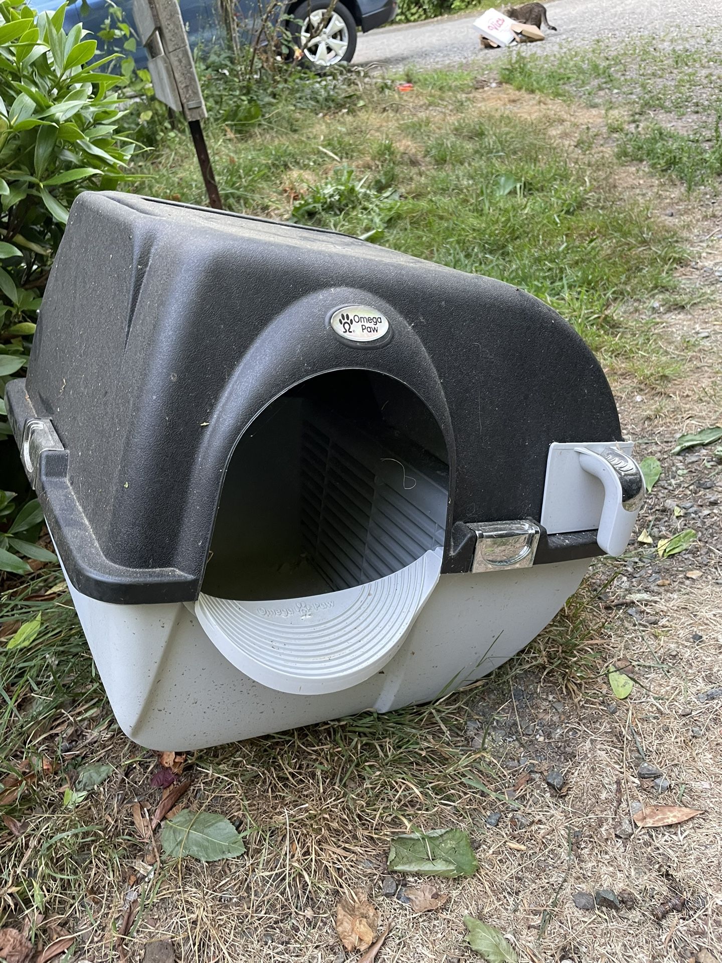 Cat Litter Box