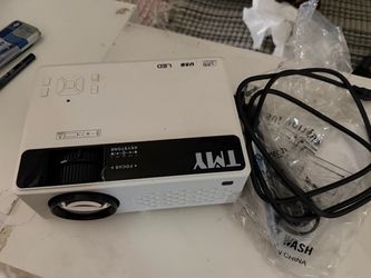 TMY Mini LCD LED Projector