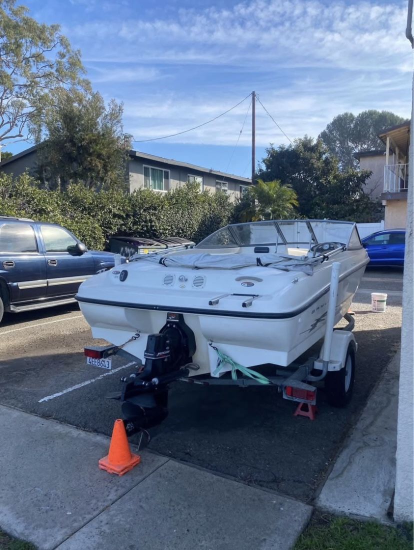 Boat - Lancha