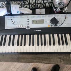 Yamaha Keyboard