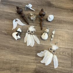 Lot Of Christmas Ornaments ! 