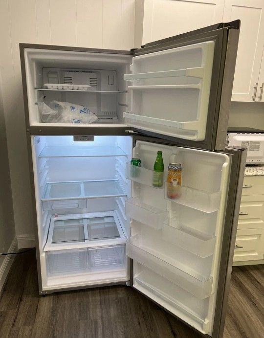 Refrigerator Whirlpool
