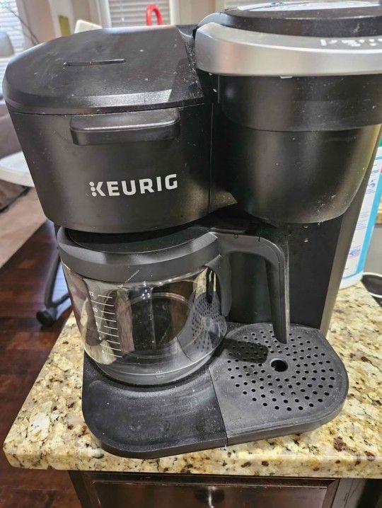 Keurig Coffee Machine With K Cups And Drip Coffee