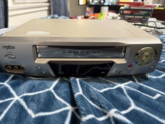 VCR Sanyo Works Great!