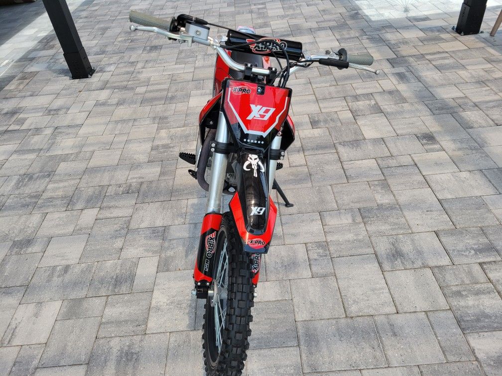 X-PRO X9 125CC Dirt Bike