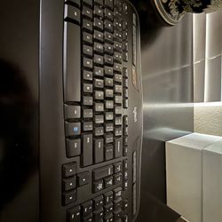 Logitech Computer Keyboard