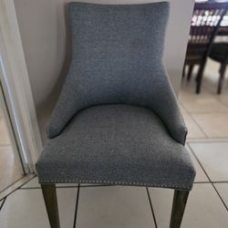 Accent chairs 