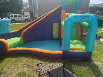 Airmyfun bouncy/waterslide pool