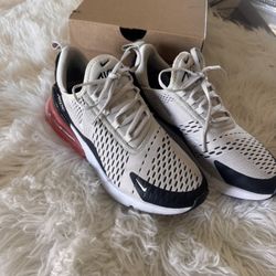 Nike 270s Women